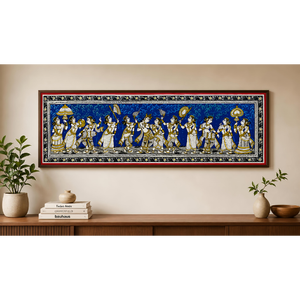 Artisanat traditionnel indien Pattachitra représentant le Seigneur Krishna en procession royale - Décoration murale pour salon intérieur - Product Image 2