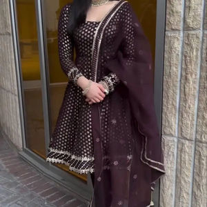 Ensemble Kurti Palazzo en Georgette Lourde de Haute Qualité avec Broderie Complète et Georgette Lourde, Vente en Gros, Tenue de Créateur pour Femmes - Product Image 1