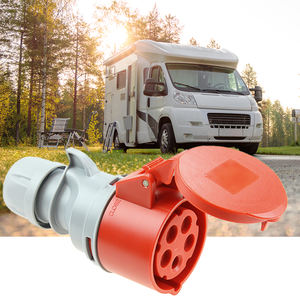 Área 16a 400v, IP44. con conexiones p + n + t. Ideal para entornos industriales y suministro de energía en exteriores. - Product Image 2