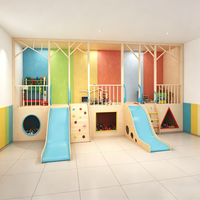 Structure de jeu intérieure en bois pour usage commercial, en contreplaqué de bouleau, avec doubles toboggans rembourrés, maisonnette pour enfants pour grande maternelle