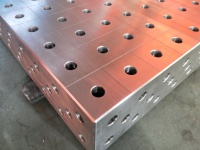 Nouvelle plateforme de soudage en fonte nitrurée haute dureté de 16 mm, flexible en trois dimensions, pour robot, établi de travail robuste, gabarit de soudage