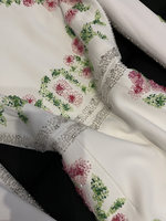 Gaun pesta wanita model slim fit, kerah O-neck, lengan panjang, bordir manik-manik rhinestones, bunga, maxi, putih polos, formal