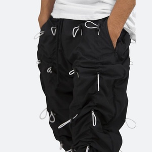 Pantalon personnalisé à coupe décontractée avec plusieurs fermetures à cordon élastique superposées - Product Image 5