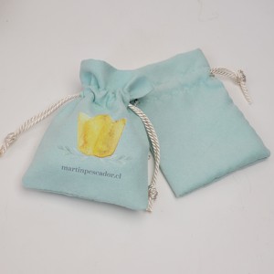 Bolsa de Embalaje para Joyería de Gamuza de Lujo Pequeña, Personalizada con Logotipo y Color, Impresa en Serigrafía - Product Image 3