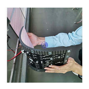 Pantalla Led flexible de buena calidad <span class=keywords><strong>P1</strong></span> <span class=keywords><strong>P1</strong></span>.25 <span class=keywords><strong>P1</strong></span>.56 <span class=keywords><strong>P1</strong></span>.8 <span class=keywords><strong>P1</strong></span>.875 P2 P2.5 P3 P4 publicidad personalizada pantalla táctil de montaje en pared de vídeo Led - Product Image 2