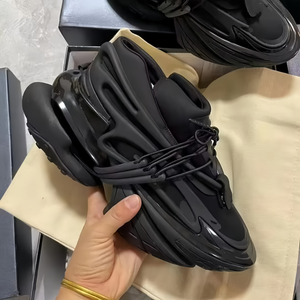 รองเท้าผ้าใบแฟชั่นผู้หญิงไซส์ใหญ่ 46 รุ่นหรูหรา เสริมส้น เพิ่มความสูง รองเท้าวิ่ง รองเท้ากีฬา รองเท้าลำลองทรง Chunky สไตล์เดินเล่น - Product Image 1