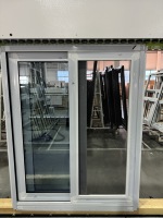 Fenêtre coulissante en aluminium noir de conception moderne de Minglei fenêtre à rupture thermique pour cadre en alliage d'aluminium de maison