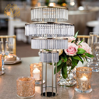 Colonne de fleurs en métal doré à 3 niveaux en acrylique cristal pour centres de table de mariage et décorations de fête