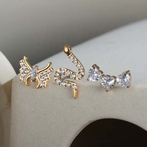 Nuevo ASTM F136 Titanio PVD 18K Oro Sin Rosca o Rosca Triple Corazón Extremos Conch Tragus Helix <span class=keywords><strong>Daith</strong></span> <span class=keywords><strong>Piercing</strong></span> Oreja Cuerpo - Product Image 3