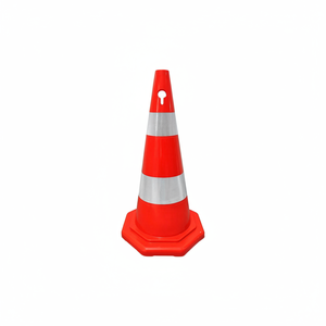 Cono de Tráfico Octagonal de PVC Doble Reflejante de 70 cm, Hecho en Turquía - Product Image 2