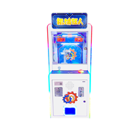 Petite machine de jeu de grue à griffes d'intérieur Jouet en peluche et vente de bonbons 220V Paiement de pièces Matériaux en bois et en métal pour l'amusement