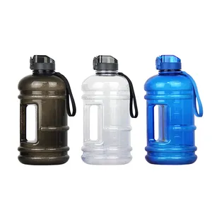Toptan 2.2L BPA ücretsiz plastik çalkalama şişesi spor salonu spor Protein su şişe ile hasır kapak su sürahisi konteyner