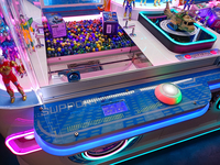 La première mini machine de jeu de course de société japonaise à revenus élevés de Rong Xiang Interstellar Console en bois et métal Jeux à pièces