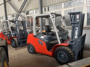 Nueva Carretilla Elevadora Diésel Heli 50 con Mástil de 3 Etapas, Neumáticos Neumáticos, Operación Asentada, Uso en Interiores, Distancia entre Ejes de 1250 mm - Product Image 1
