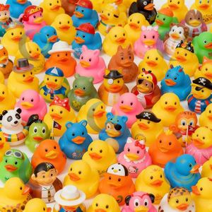 Nouveauté 2025 : Mini canard en vinyle personnalisé avec logo et forme, jouet de bain flottant sonore pour enfant, cadeau promotionnel en gros - Product Image 5
