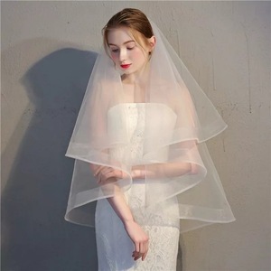 Velo de Novia de Tul Suave con Borde Blanco, Elegante Accesorio de Boda para Novia, Longitud Personalizable - Product Image 4