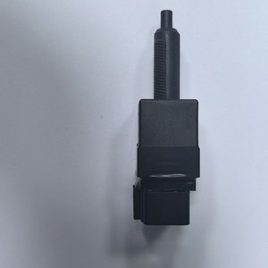 Interruptor de luz de freno Hino 84340-2180 para camión, pieza de repuesto - Product Image 1