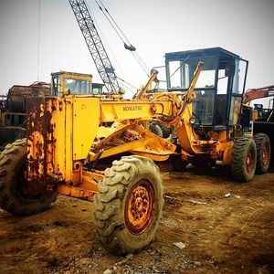 Motoniveladora Komatsu GD511A Usada de Alta Calidad en Venta - Product Image 1