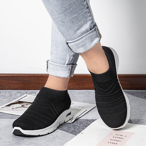 Sepatu Lari Rajut Wanita Desain Baru Olahraga Murah Bernapas Kasual Gaya Berjalan - Product Image 3