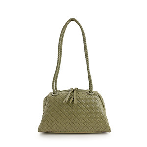 Sac à bandoulière en cuir pleine fleur tressé – Avec texture tissée à la main et poignée tressée | Silhouette rétro-romantique de style européen - Product Image 1