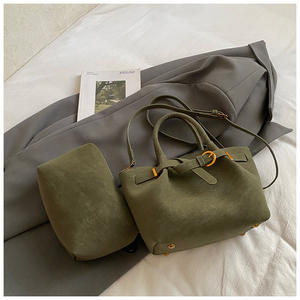 Sac à main pour femme de luxe rétro minimaliste, nouveau sac bandoulière d'hiver avec doublure en PU, style polyvalent et simple - Product Image 3