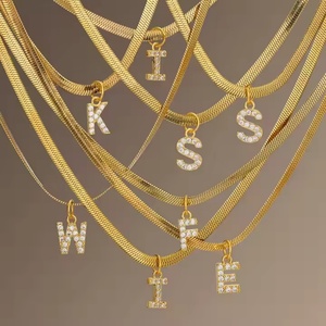 Collar de Cadena Plana con Letras Inglesas Incrustadas con Diamantes de Moda para Mujer, Collar con Colgante de 26 Letras - Product Image 2