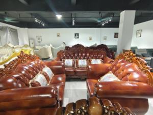 आधुनिक लक्जरी यूरोपीय सोफा सेट फर्नीचर 1-3 सीट सोफा रॉयल शैली असली लेदर सोफा होम होटल के लिए - Product Image 6