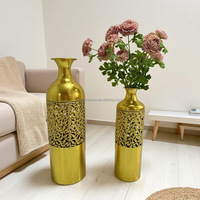 Ensemble de 3 vases de sol en métal hauts et grands faits à la main, de luxe, dorés, décoratifs, de style européen, pour la décoration de mariage