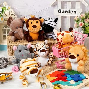 Porte-clés en peluche super doux en forme d'animal de la forêt, pendentif de Noël avec doublure en maille, prix d'usine, vente en gros - Product Image 5