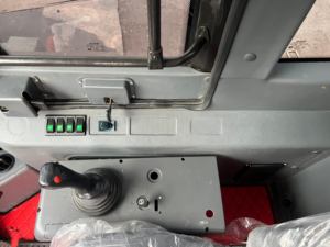 Chargeuse sur pneus SDLG L936 d'occasion, poids opérationnel 10600 kg, système hydraulique à commande pilote, faible consommation de carburant. - Product Image 6