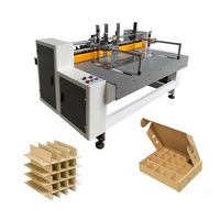 Machine à assembler et à rainurer les séparateurs en carton, machine à fabriquer des panneaux de séparation
