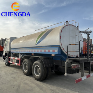 Camión Cisterna Usado de 20000 Litros Howo para Transporte de Combustible de Aceite de <span class=keywords><strong>Palma</strong></span>, en Venta - Product Image 5