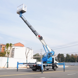 Camión <span class=keywords><strong>con</strong></span> <span class=keywords><strong>Plataforma</strong></span> Aérea Hidráulica HOWO de 28m Personalizable para Trabajos de Limpieza de Edificios - Product Image 5