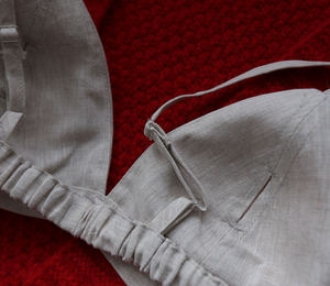 Conjunto de sujetador y bragas de cáñamo para mujer, bralette inalámbrico cómodo con almohadillas en el pecho, ropa interior de cáñamo suave y transpirable para uso diario - Product Image 3