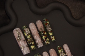 Хит продаж, готические накладки ручной работы в стиле панк-рок для ногтей, черные, красные, пресс-материалы, прижимные пальцы, искусственные ногти - Product Image 3