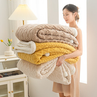 Couverture en molleton jacquard double couche épaissie, la plus vendue, toutes saisons, pour sieste au bureau, canapé, lit, maison, taille personnalisée, logo
