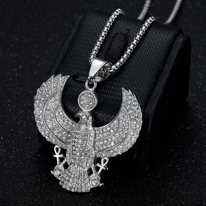 Collar con Cadena Completamente Adornada con Circonitas, Diseño Majestuoso de Águila en 3D, Inspirado en el Mitológico Símbolo Egipcio del Ankh - Product Image 1