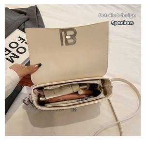 Sac <span class=keywords><strong>à</strong></span> bandoulière en PU léger <span class=keywords><strong>à</strong></span> grande capacité pour femmes, avec fermeture magnétique, vente en gros, mode féminine, <span class=keywords><strong>Black</strong></span> <span class=keywords><strong>Friday</strong></span>, Noël - Product Image 3