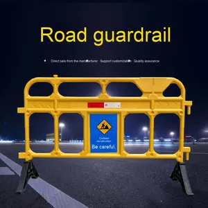 ברזל סוס רכבת ניידים רכבת פלסטיק אתר גדר עירונית בידוד נגד התנגשות מים סוס מכה דפוס