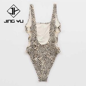 Maillot de bain une pièce personnalisé à imprimé léopard avec découpe latérale, OEM, vêtements de plage pour femmes, maillot de bain en nylon recyclé pour femmes, une pièce - Product Image 5