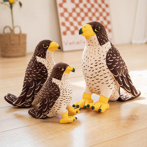 Jouet en <span class=keywords><strong>peluche</strong></span> d'aigle simulé transfrontalier ornement cognitif pour enfants accessoire Photo ours faucon faucon lavé soulagement du Stress anniversaire - Product Image 1