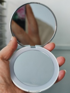 1x 5x mirror super mini Rechargeable Double-Sided <b>Pocket</b> LED Cosmetic 3 color led Magnifying Mirror for Travel Makeup - Product Image 2
