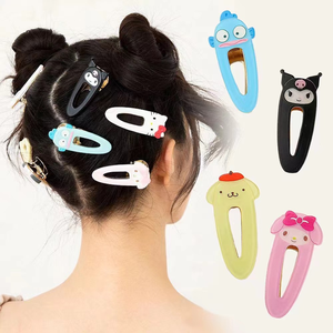 Fermagli per capelli Sanrio di tendenza: Hello Kitty, Kuromi, fermagli a becco d'anatra giapponesi, accessori per capelli carini e dolci per ragazze, fermagli laterali Kawaii - Product Image 2