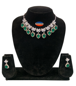 Ensemble de bijoux en diamant, design élégant et classique, choix parfait pour les mariages, les fiançailles, les anniversaires, les fêtes, les tenues de soirée - Product Image 1