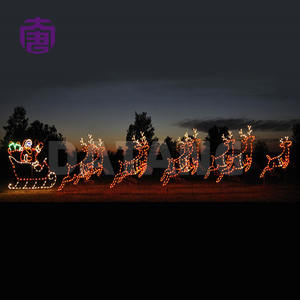 Grande sculpture de renne 3D avec éclairage LED, indice de protection IP65, couleur personnalisable, installation facile, décoration de Noël extérieure - Product Image 6