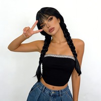 Perruque complète noire en fibre haute température avec franges aériennes et tresses torsadées doubles