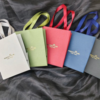 Sacs shopping personnalisés en gros avec logo, mini sacs en papier pour bijoux, petits sacs cadeaux avec poignée, biodégradables, estampage or