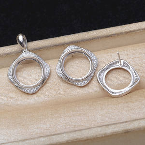 Boucles d'oreilles vintage en argent S925 en forme de cheval avec pendentif de 13,6 à 13,8 mm, accessoire de bricolage, chaîne en acier plaqué or, apprêts de bijoux JG6091 - Product Image 1