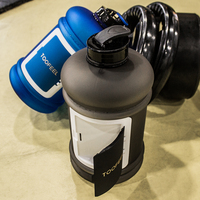 Bouteille d'eau en plastique d'un demi-gallon pour usage au bureau, imprimée, sans BPA, personnalisable, shaker sport en plastique givré