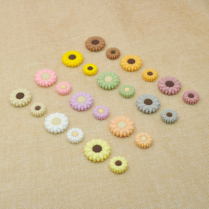 <b>Silicone</b> Daisy <b>Beads</b> 30mm Food Grade For Bracelet Making Teething Toy Pacifier Chain DIY Focus <b>Beads</b> - Product Image 3